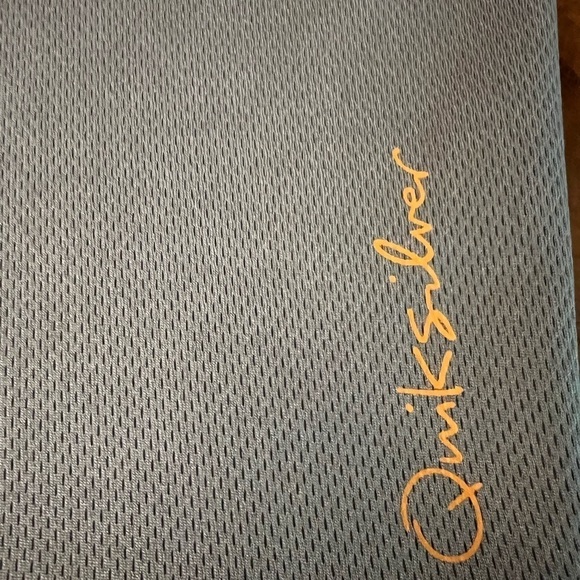 QUICKSILVER MENS GRAY TANK SIZE MEDIUM - Picture 6 of 8